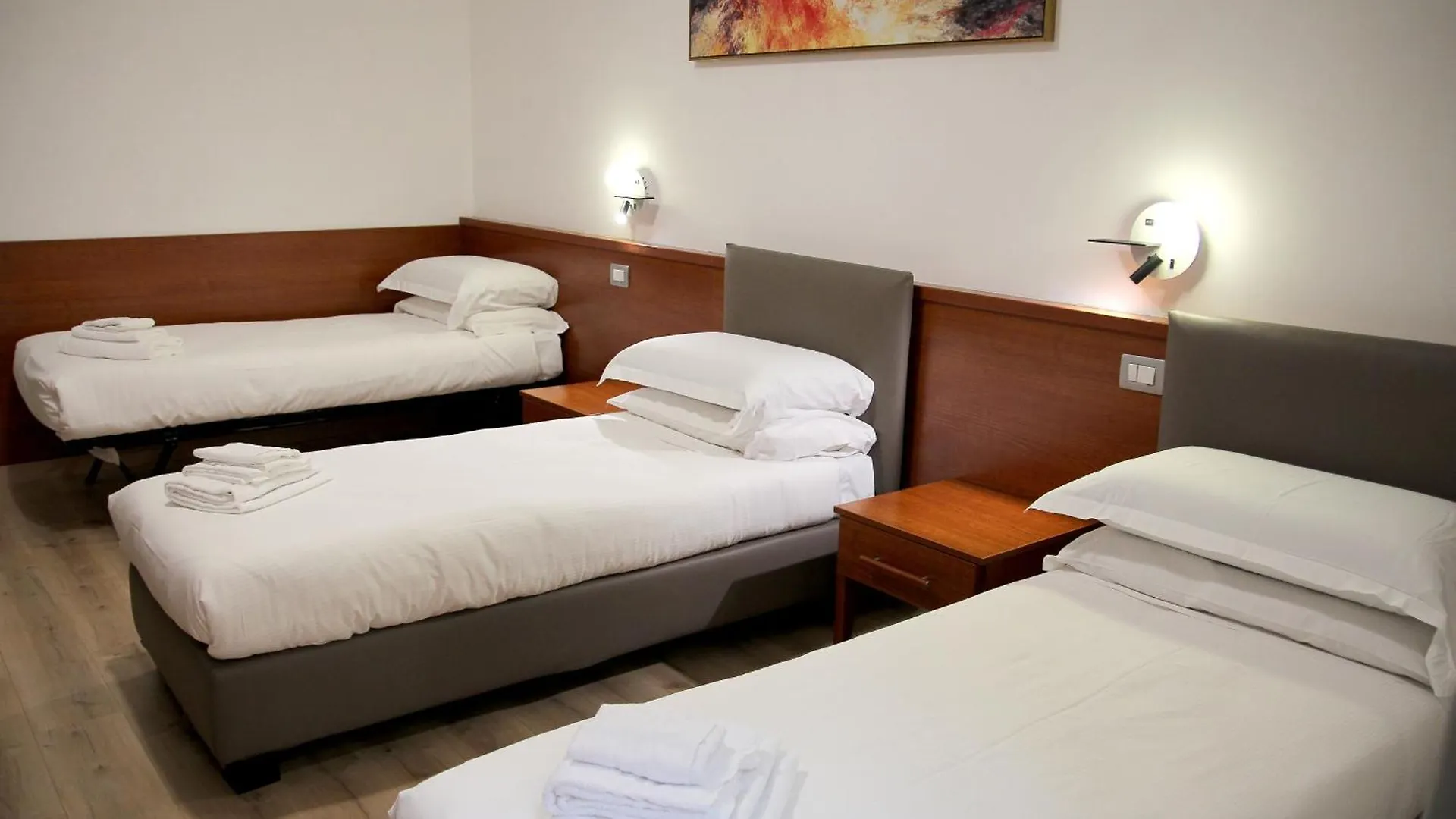 *** בית הארחה רומא Principe Guesthouse Powered By Joyful Guesthouse איטליה